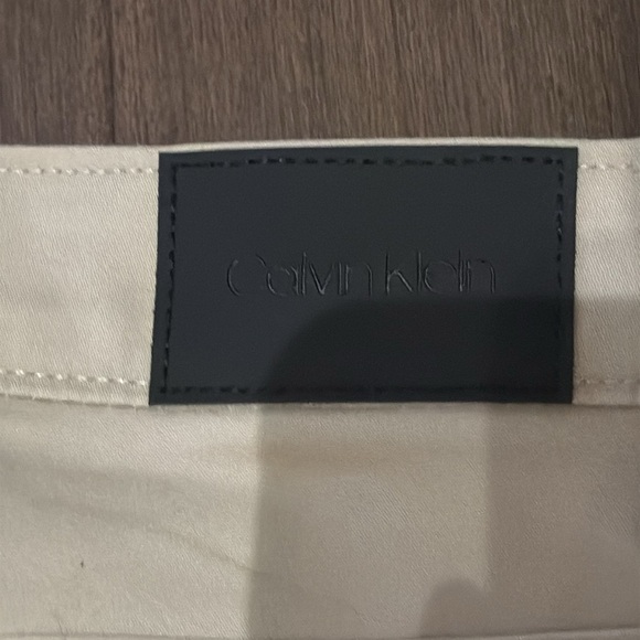 Men’s Calvin klein casual fit dress pants cream colour- 32x30 - Picture 5 of 7